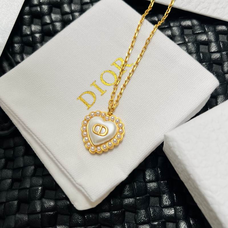 Dior Necklace 03yxs121